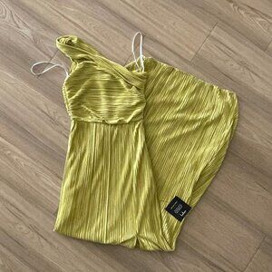 NWT Lulus Poised Performance Chartreuse Plisse One-Shoulder Maxi Dress Size XS